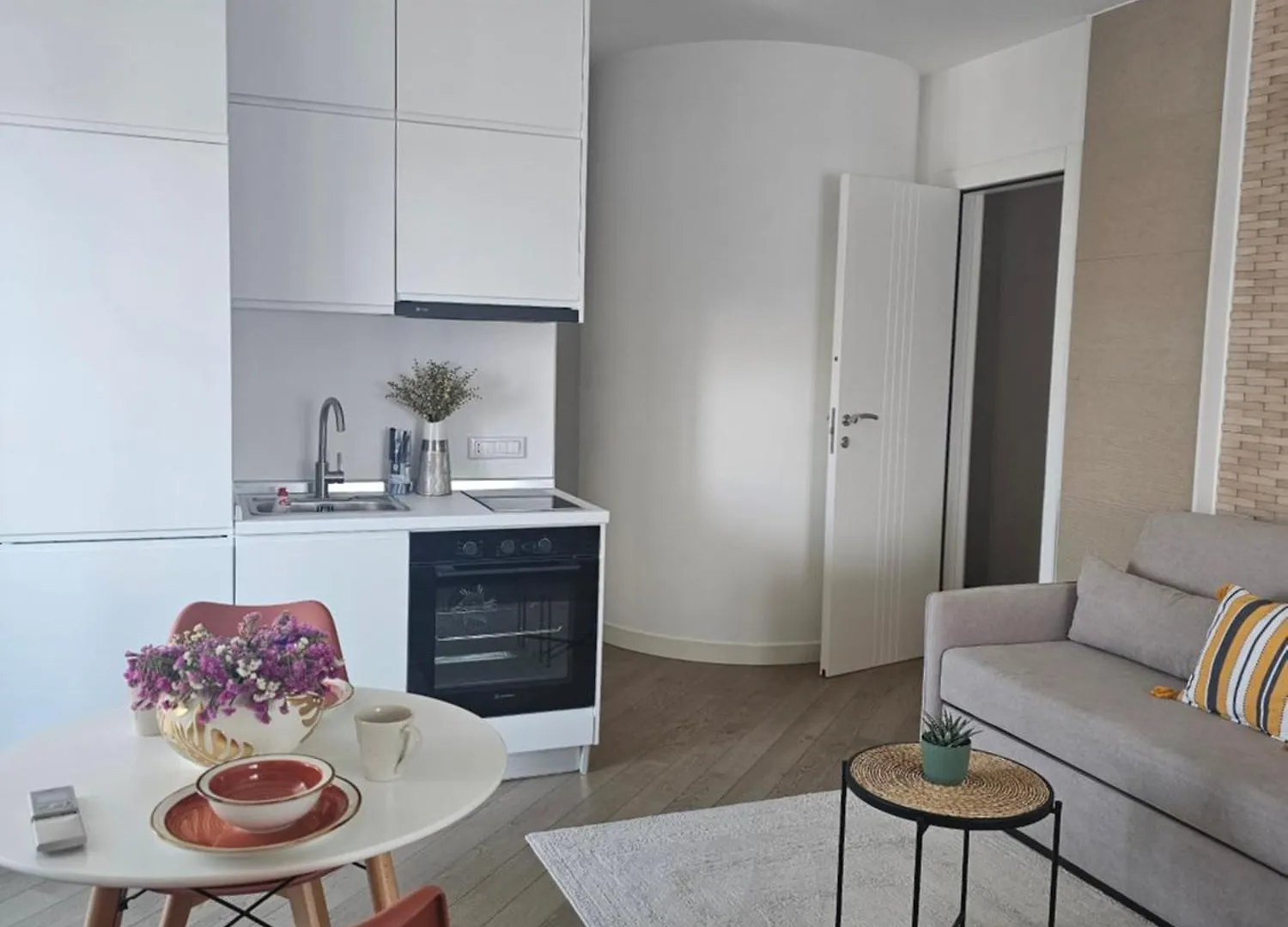 טיראנה Main Apartment Bllok 2